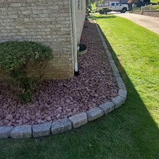 Decorative-stone-and-new-stone-border-installation-in-West-Mifflin-Pa 1